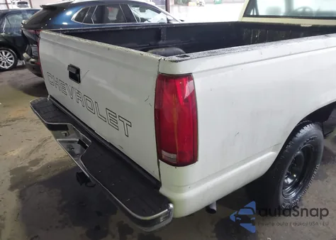 1988 Chevrolet Gmt-400 C1500 z USA, uszkodzony, nr VIN 1GCDC14H2JE101026